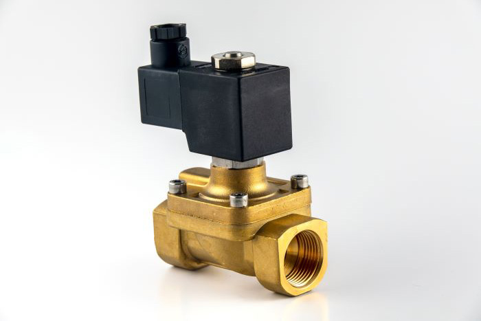 General purpose direct-acting solenoid valve for mechanical installation of air